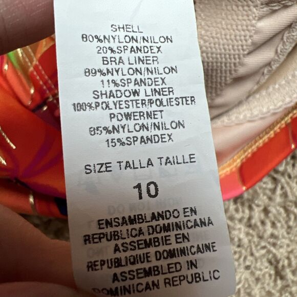 Inches Away One Piece Swimsuit NWT Size 10 Removeable Strap Tropical Floral - Picture 8 of 9